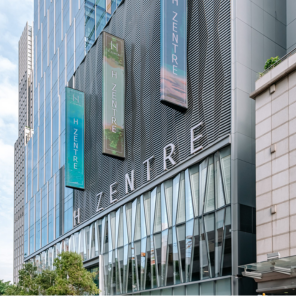 Our centre is located near Tsim Sha Tsui MTR Station, equipped with advanced instruments, a tranquil environment, and offers flexible appointment times.